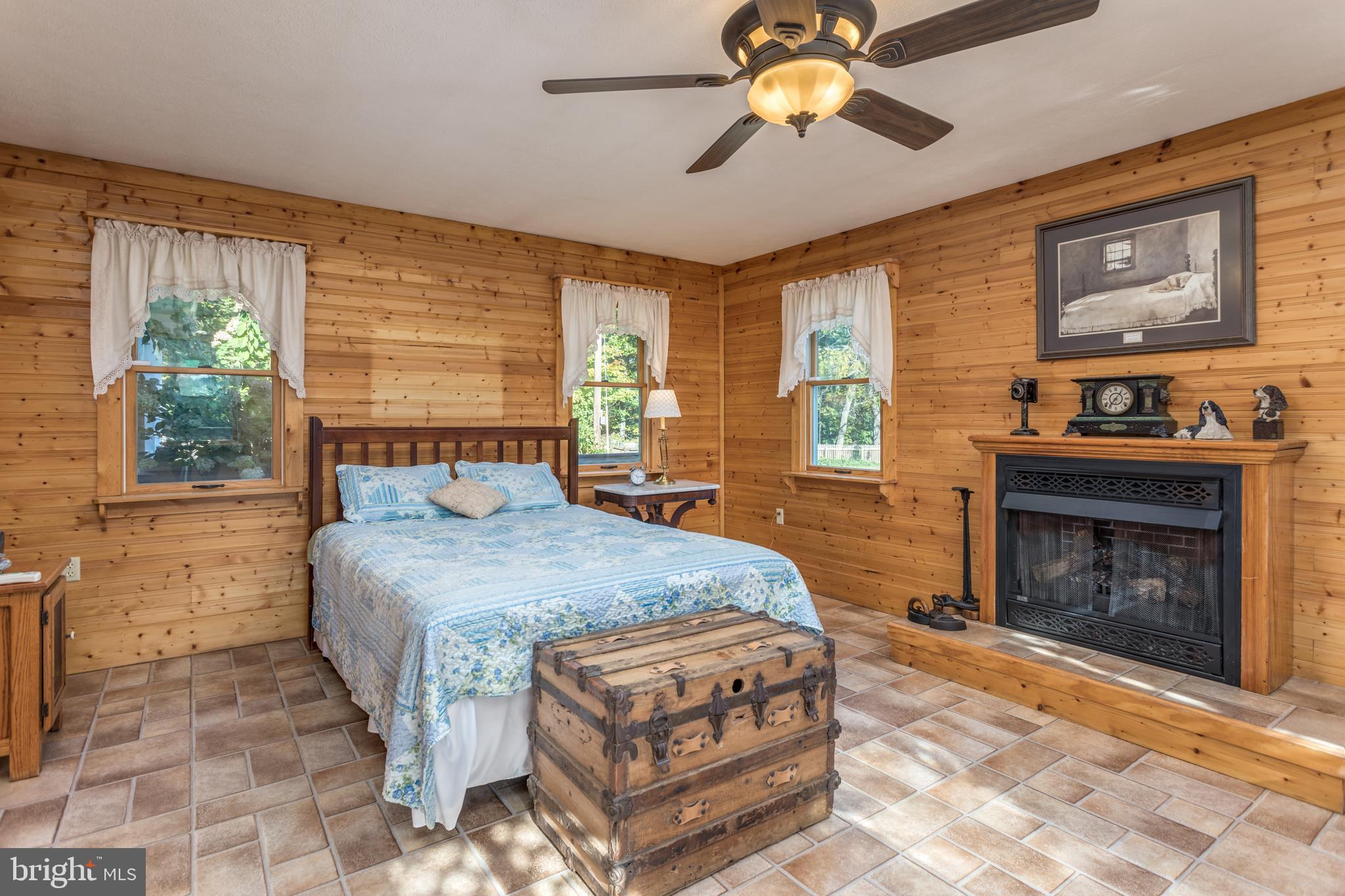 1144 Reynolds Road Cross Junction, VA 22625 - Photo 11 of 58