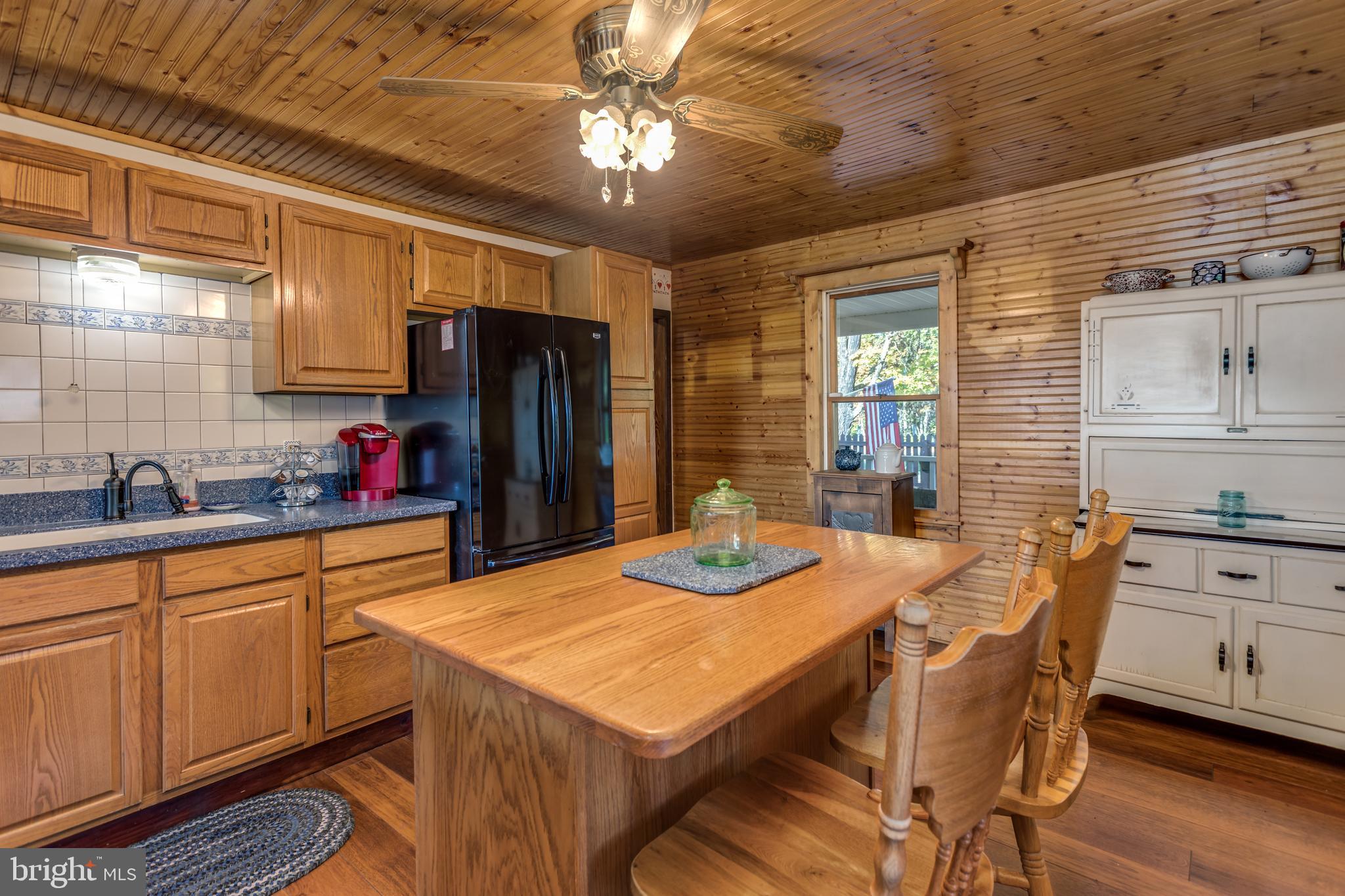 1144 Reynolds Road Cross Junction, VA 22625 - Photo 6 of 58