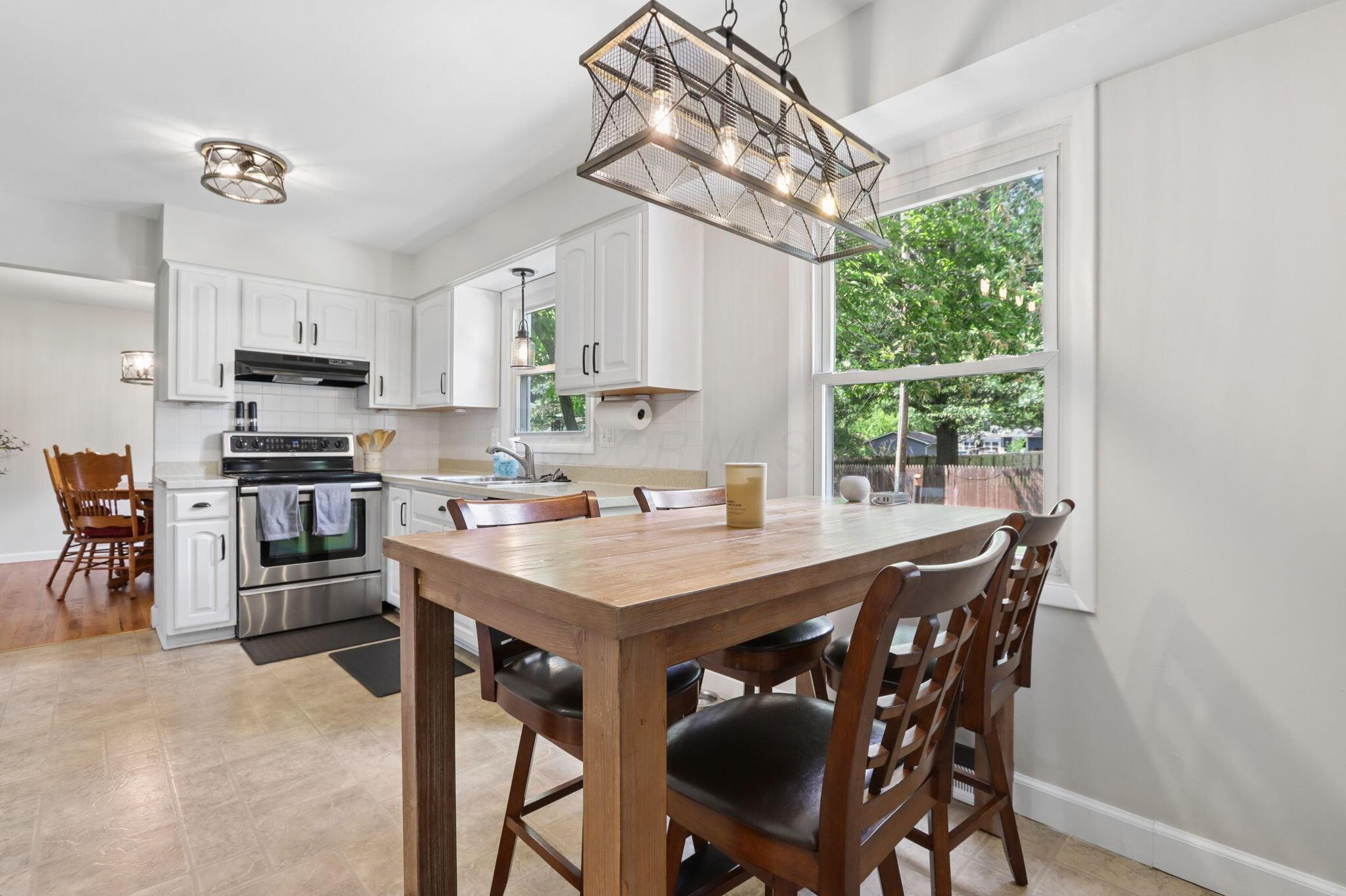 174 Drakewood Road Westerville, OH 43081 - Photo 11 of 40 12-web-or-mls-174-drakewood-rd