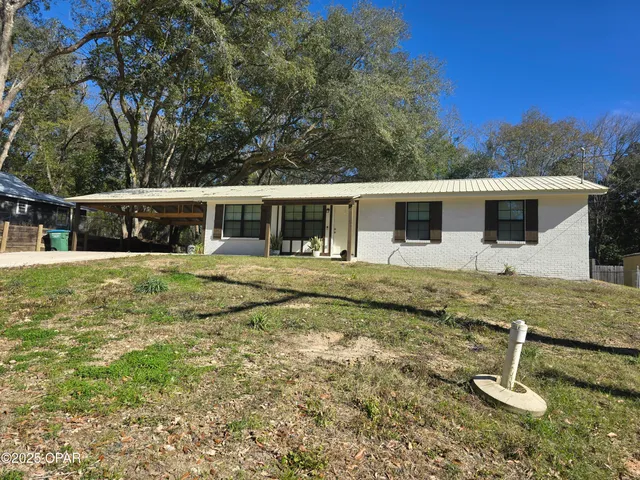 $215,000 | 1002 South Weeks Street, Bonifay, FL 32425