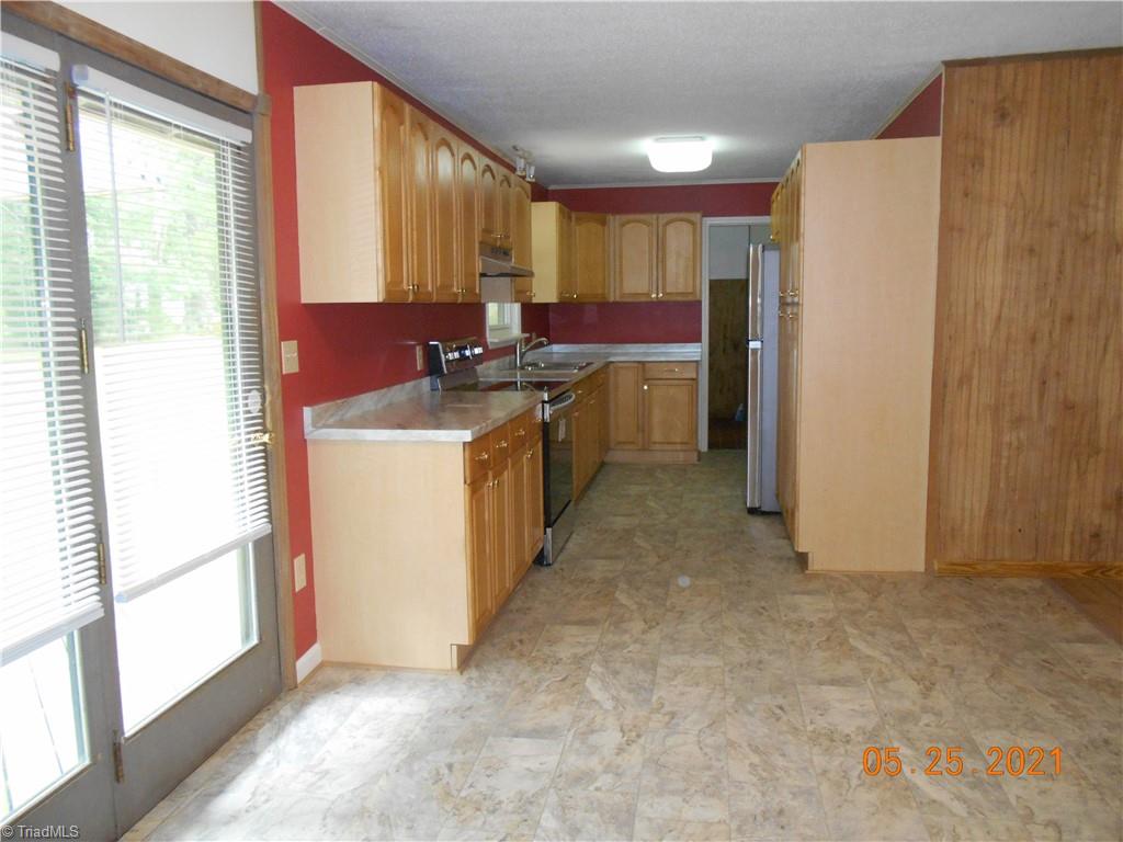 737 Old Camp Road Denton, NC 27239 - Photo 12 of 25 Gallery Image 12