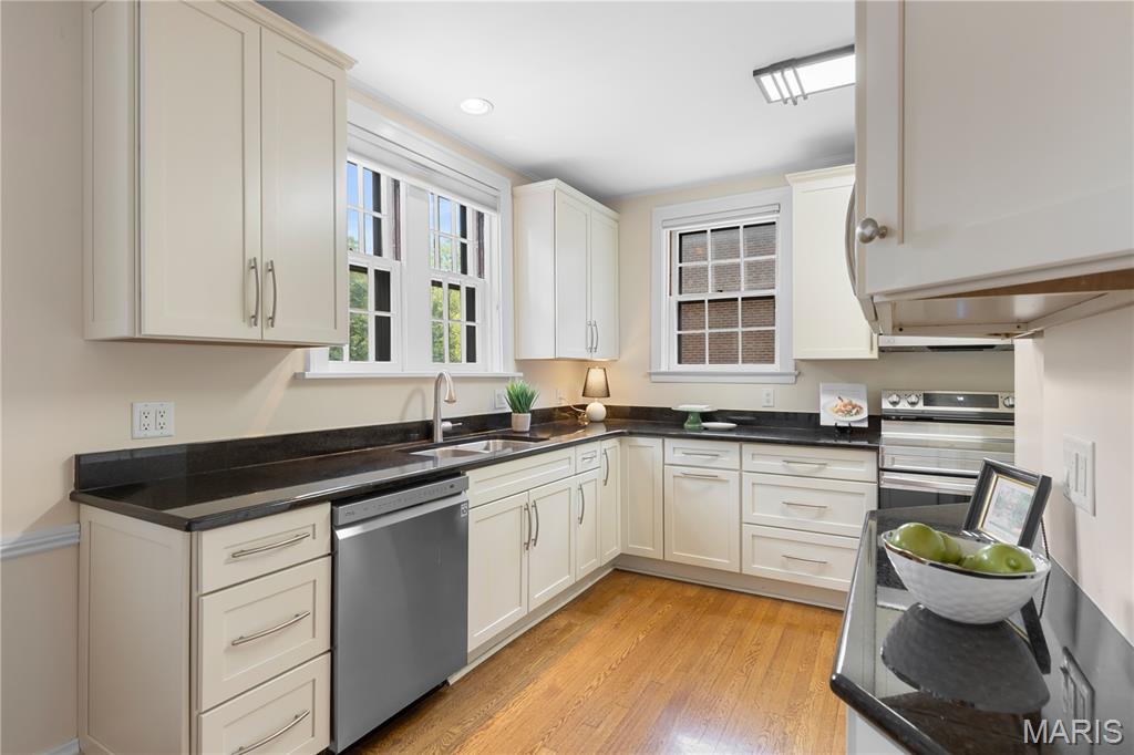 46 Broadview Drive Clayton, MO 63105 - Photo 24 of 46