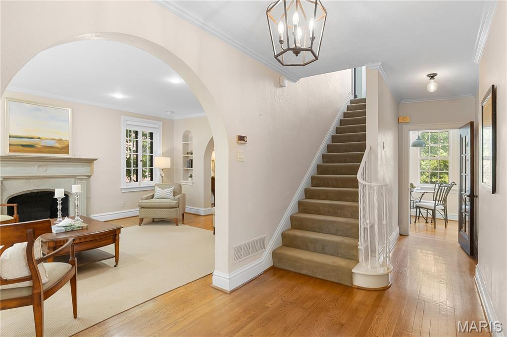 46 Broadview Drive Clayton, MO 63105 - Photo 4 of 46