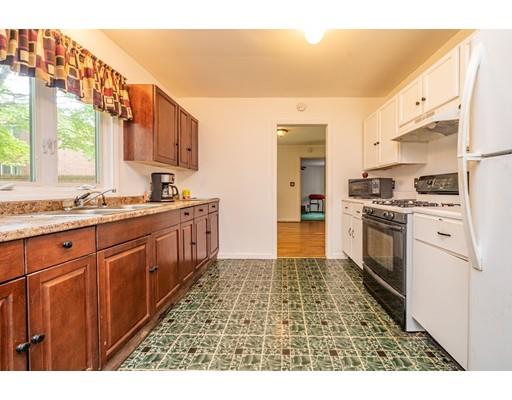 97 Woodside Terrace Springfield, MA 01108 - Photo 11 of 28 Gallery Image 11
