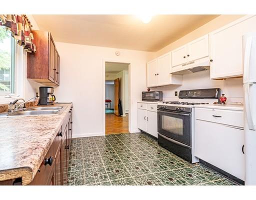 97 Woodside Terrace Springfield, MA 01108 - Photo 8 of 28 Gallery Image 8