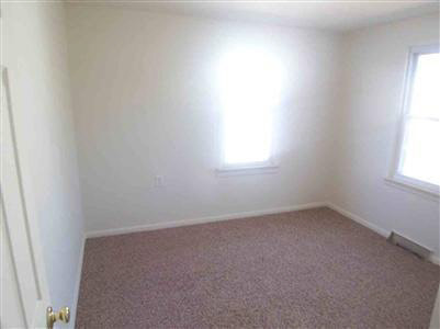 2527 Lavelle Road Flint, MI 48504 - Photo 6 of 8 20117164-5.JPG