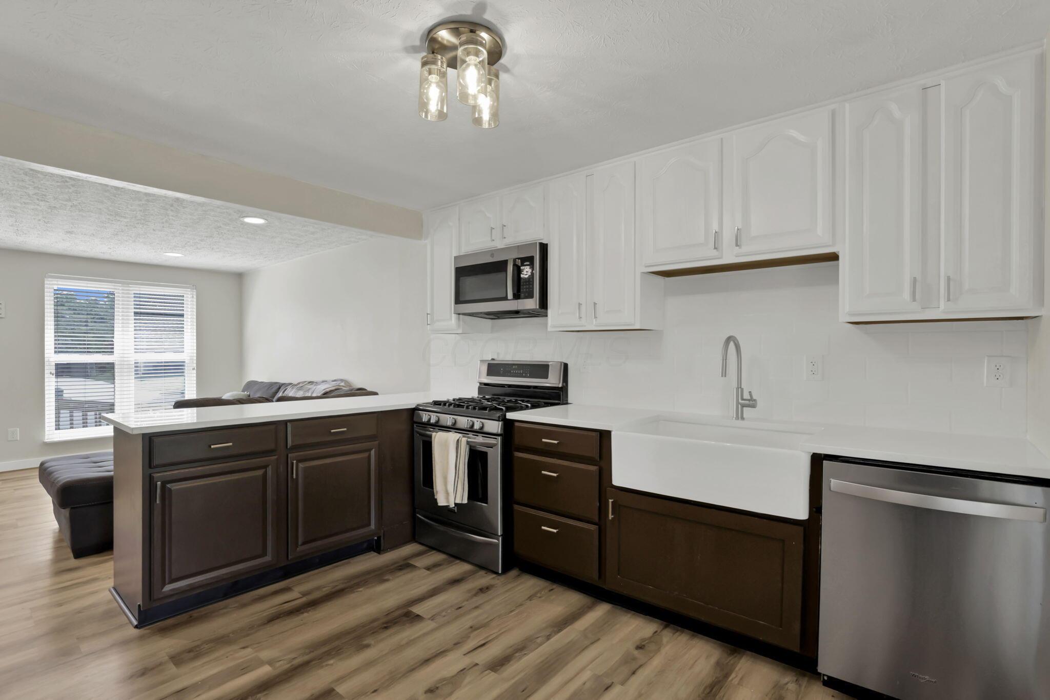 1745 Rivermont Road Columbus, OH 43223 - Photo 13 of 47