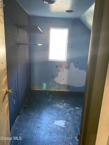 $69,900 | 802 5th Avenue, Troy, NY 12182