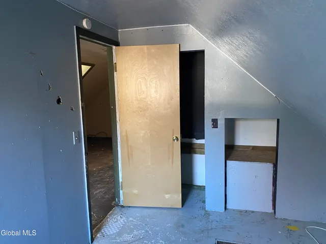 $69,900 | 802 5th Avenue, Troy, NY 12182