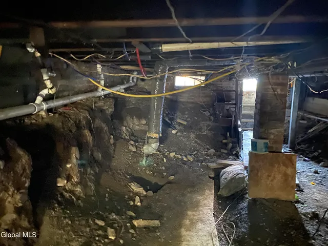 $69,900 | 802 5th Avenue, Troy, NY 12182