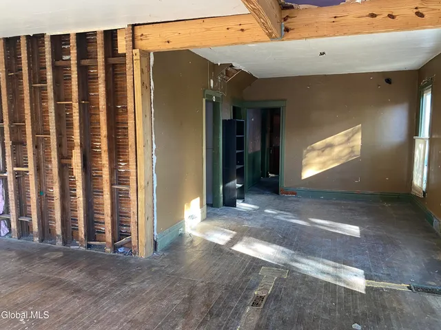 $69,900 | 802 5th Avenue, Troy, NY 12182