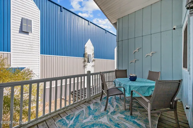 $475,000 | 2029 Whispering Pine Street Southwest, Ocean Isle Beach, NC 28469