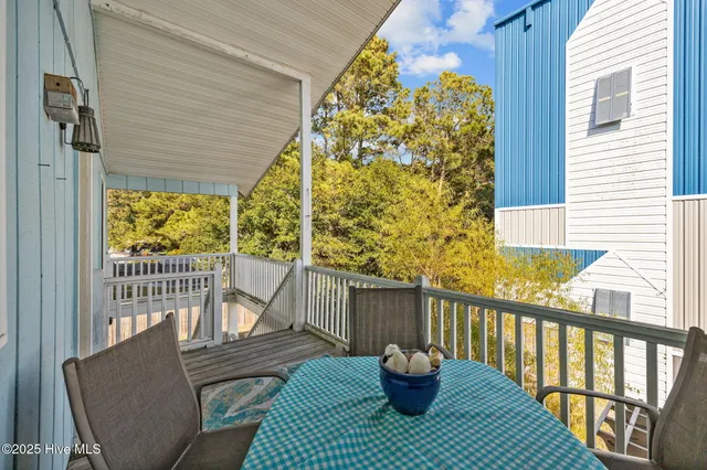 $475,000 | 2029 Whispering Pine Street Southwest, Ocean Isle Beach, NC 28469