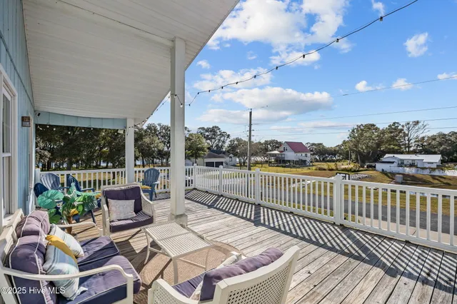 $475,000 | 2029 Whispering Pine Street Southwest, Ocean Isle Beach, NC 28469