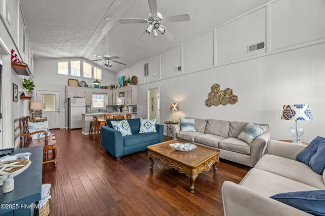 $475,000 | 2029 Whispering Pine Street Southwest, Ocean Isle Beach, NC 28469