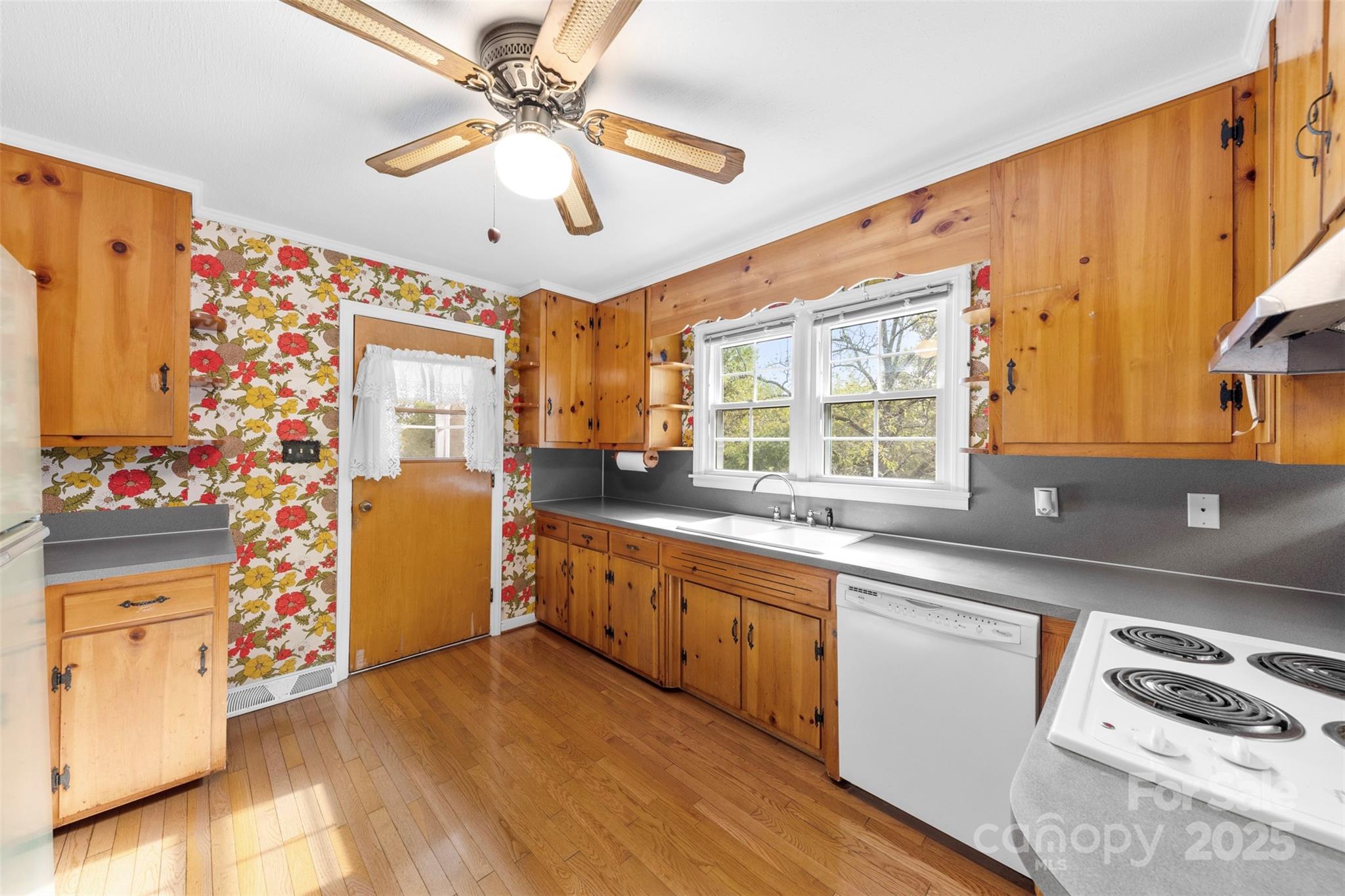 458 Roy Eaker Road Cherryville, NC 28021 - Photo 15 of 33