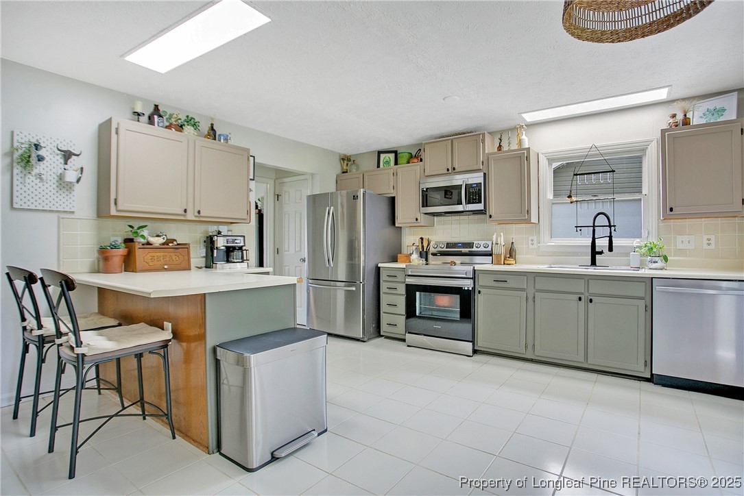 464 Brandermill Road Fayetteville, NC 28314 - Photo 4 of 33 Gallery Image 4