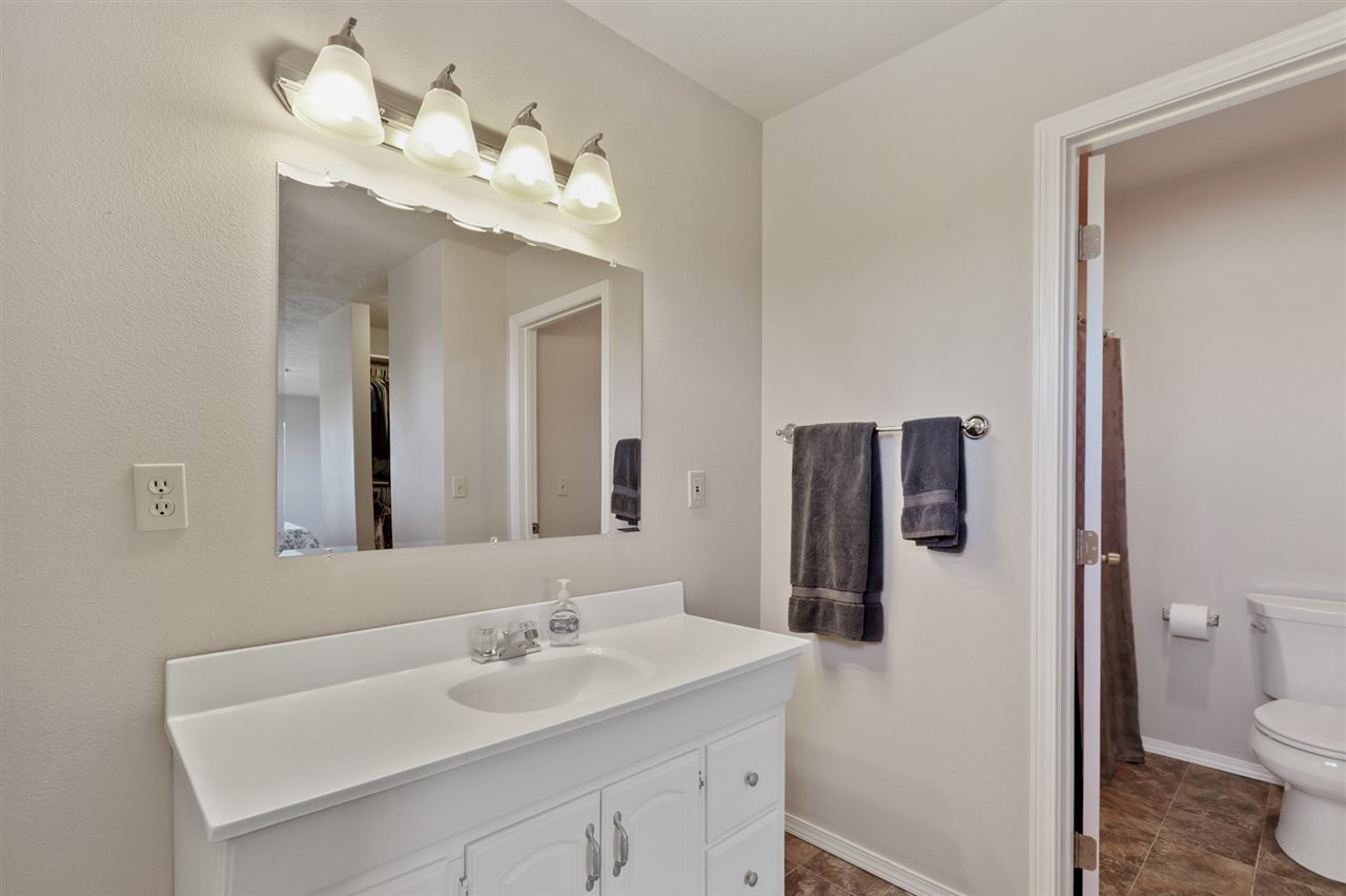 25309 Starr Road Newman Lake, WA 99025 - Photo 13 of 20 Gallery Image 13