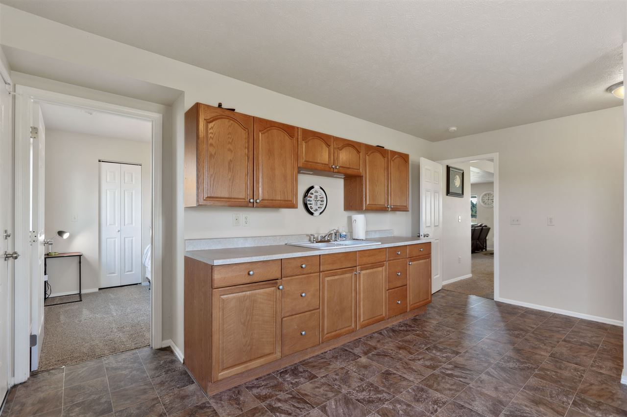 25309 Starr Road Newman Lake, WA 99025 - Photo 17 of 20 Gallery Image 17