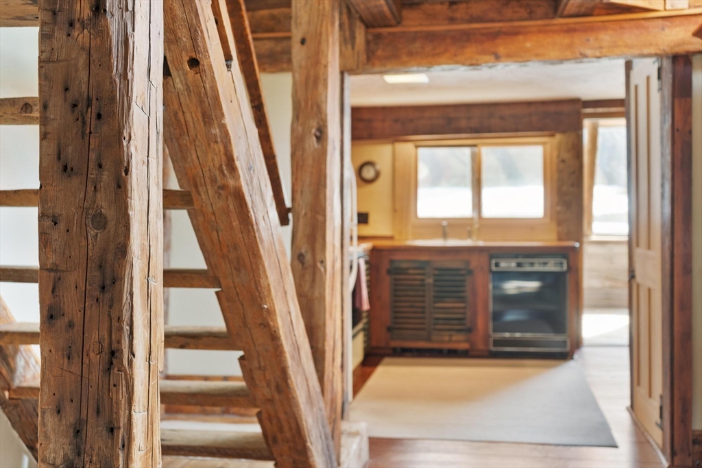 105 Townsend Road, Unit 1 Shirley, MA 01464 - Photo 8 of 36 Gallery Image 8