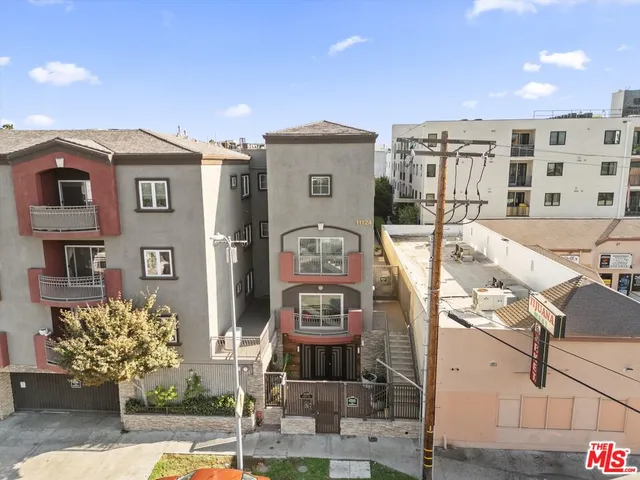 $625,000 | 11124 Burbank Boulevard, Unit 212, North Hollywood, CA 91601