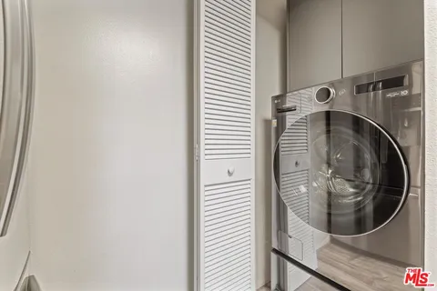 $625,000 | 11124 Burbank Boulevard, Unit 212, North Hollywood, CA 91601