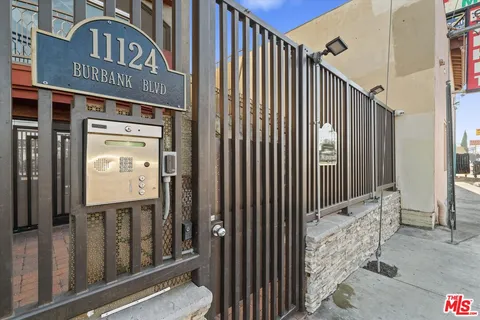 $625,000 | 11124 Burbank Boulevard, Unit 212, North Hollywood, CA 91601