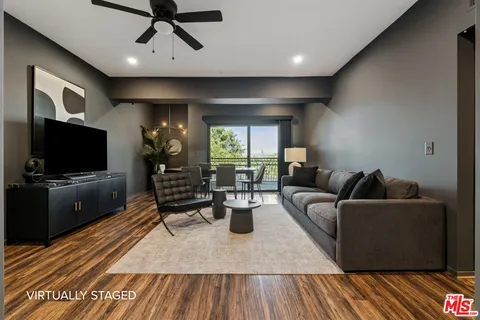 $625,000 | 11124 Burbank Boulevard, Unit 212, North Hollywood, CA 91601