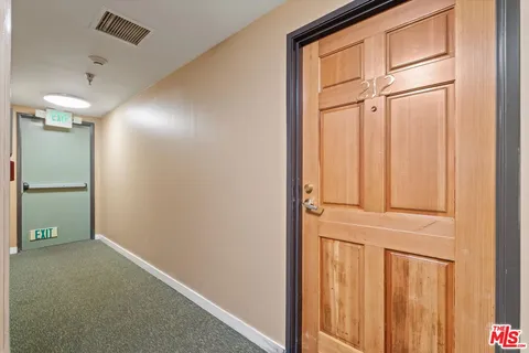 $625,000 | 11124 Burbank Boulevard, Unit 212, North Hollywood, CA 91601