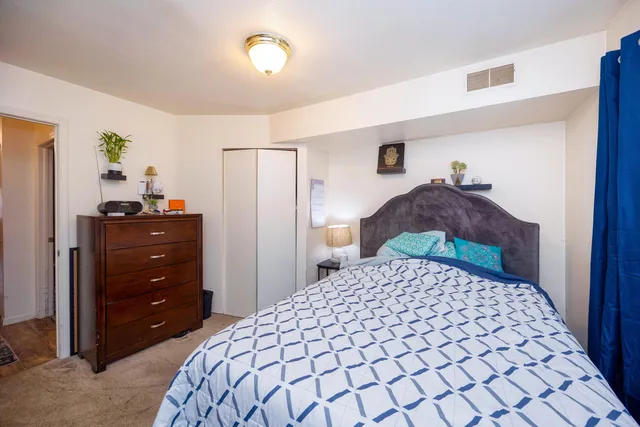 $192,780 | 2120 Stone School Circle, Ann Arbor, MI 48108