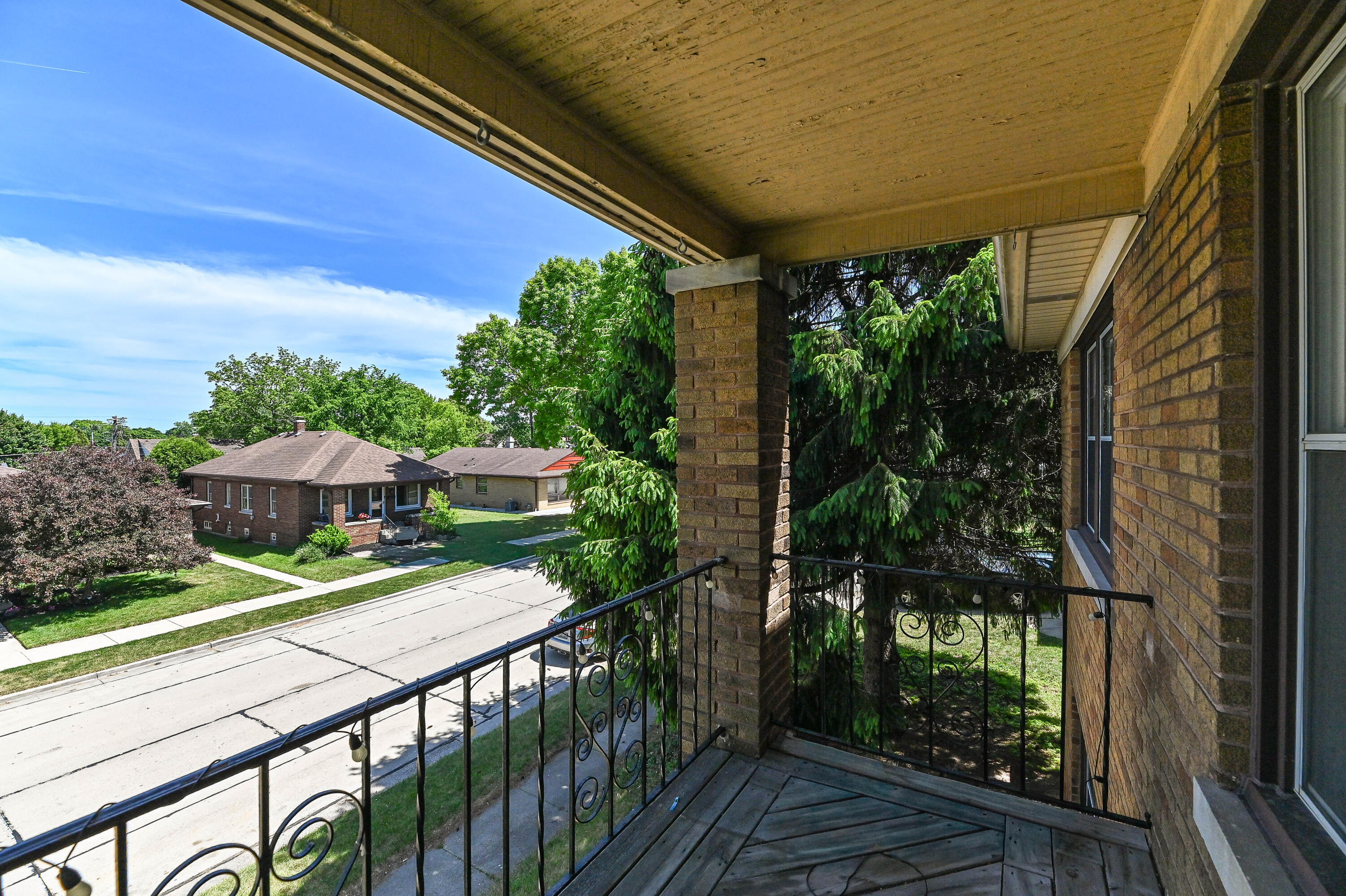 3340 10th Avenue Racine, WI 53402 - Photo 10 of 38 12