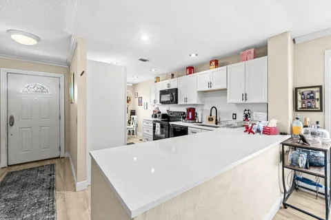 $109,900 | 4 Stratford Drive East, Unit B, Boynton Beach, FL 33436