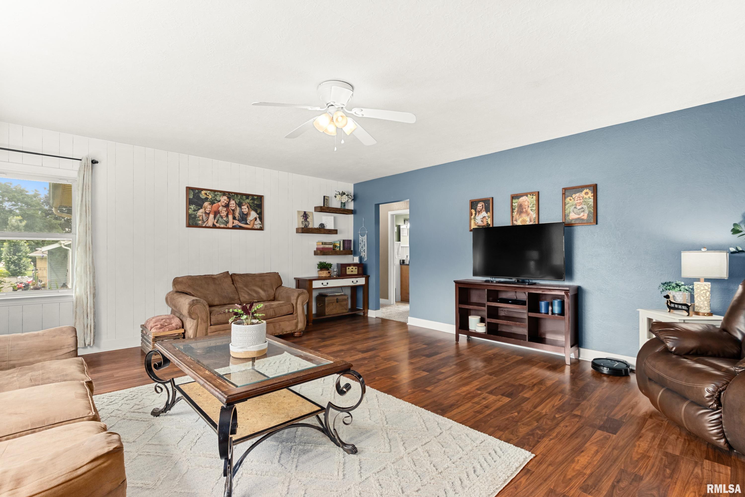 201 Brookview Road East Peoria, IL 61611 - Photo 6 of 46 Gallery Image 6