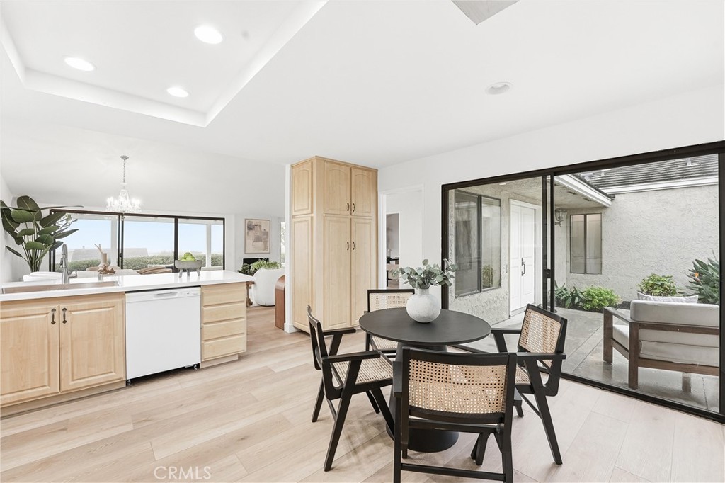 22832 Dominita Road Laguna Niguel, CA 92677 - Photo 3 of 18 Eat in kitchen with direct courtyard access for indoor outdoor living.