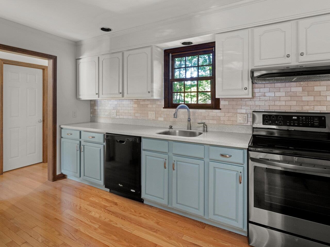 94 Robin Road Colchester, VT 05446 - Photo 24 of 40 Gallery Image 24