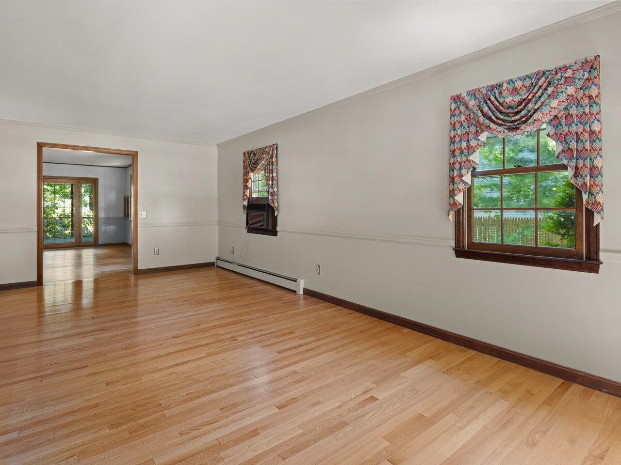 94 Robin Road Colchester, VT 05446 - Photo 4 of 40 Gallery Image 4