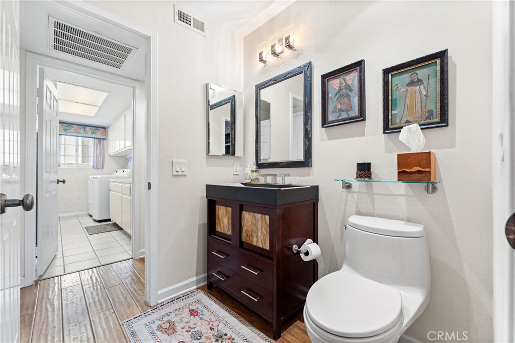 39 Foxboro Irvine, CA 92614 - Photo 21 of 32 1st Floor Bathroom with Shower