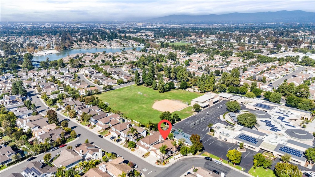 39 Foxboro Irvine, CA 92614 - Photo 28 of 32 Neighborhood