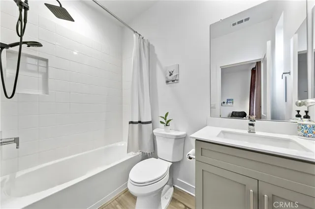 $719,000 | 2560 Valentina Way, Unit 2, Commerce, CA 90040