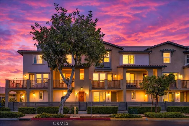 $719,000 | 2560 Valentina Way, Unit 2, Commerce, CA 90040