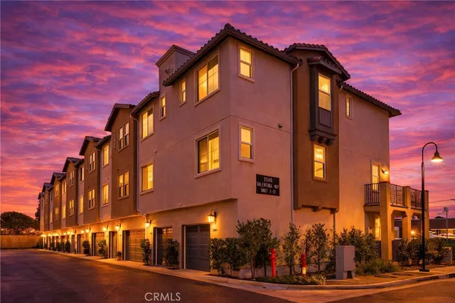 $719,000 | 2560 Valentina Way, Unit 2, Commerce, CA 90040