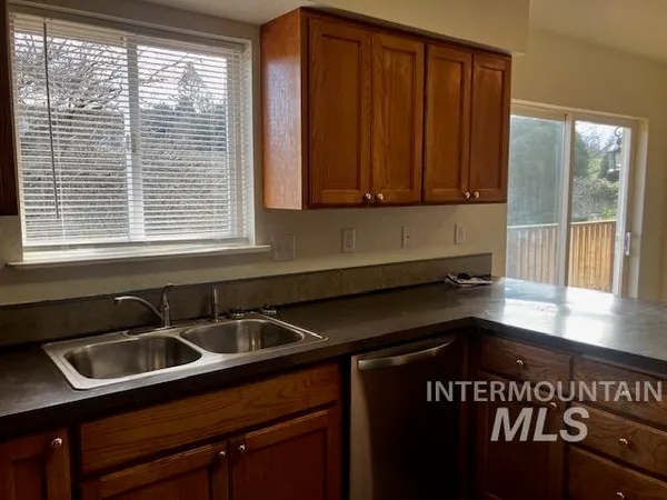 $380,000 | 2360 Rolling Hills Drive, Clarkston, WA 99403