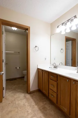 $325,000 | 16959 79th Avenue North, Maple Grove, MN 55311