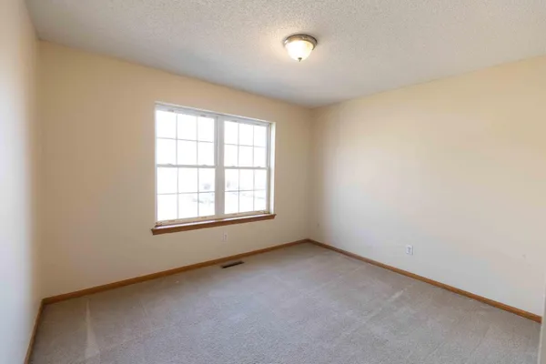 $325,000 | 16959 79th Avenue North, Maple Grove, MN 55311