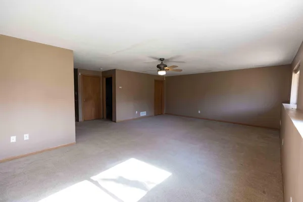 $325,000 | 16959 79th Avenue North, Maple Grove, MN 55311