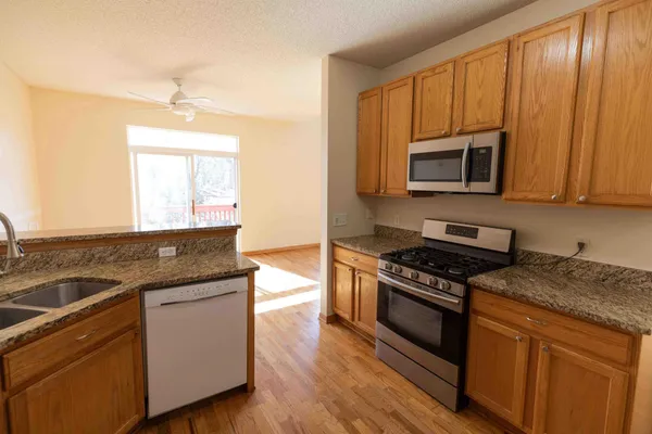 $325,000 | 16959 79th Avenue North, Maple Grove, MN 55311