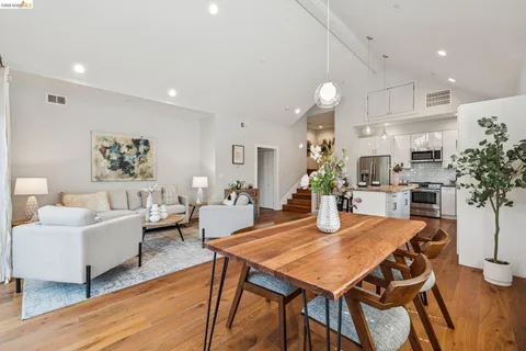 $1,095,000 | 3424 Richmond Boulevard, Oakland, CA 94611