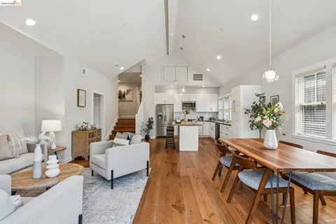 $1,095,000 | 3424 Richmond Boulevard, Oakland, CA 94611