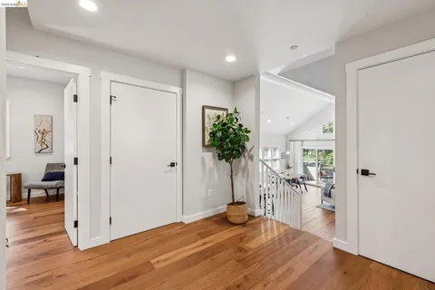 $1,095,000 | 3424 Richmond Boulevard, Oakland, CA 94611