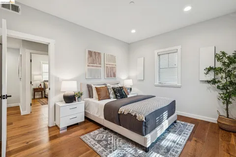 $1,095,000 | 3424 Richmond Boulevard, Oakland, CA 94611